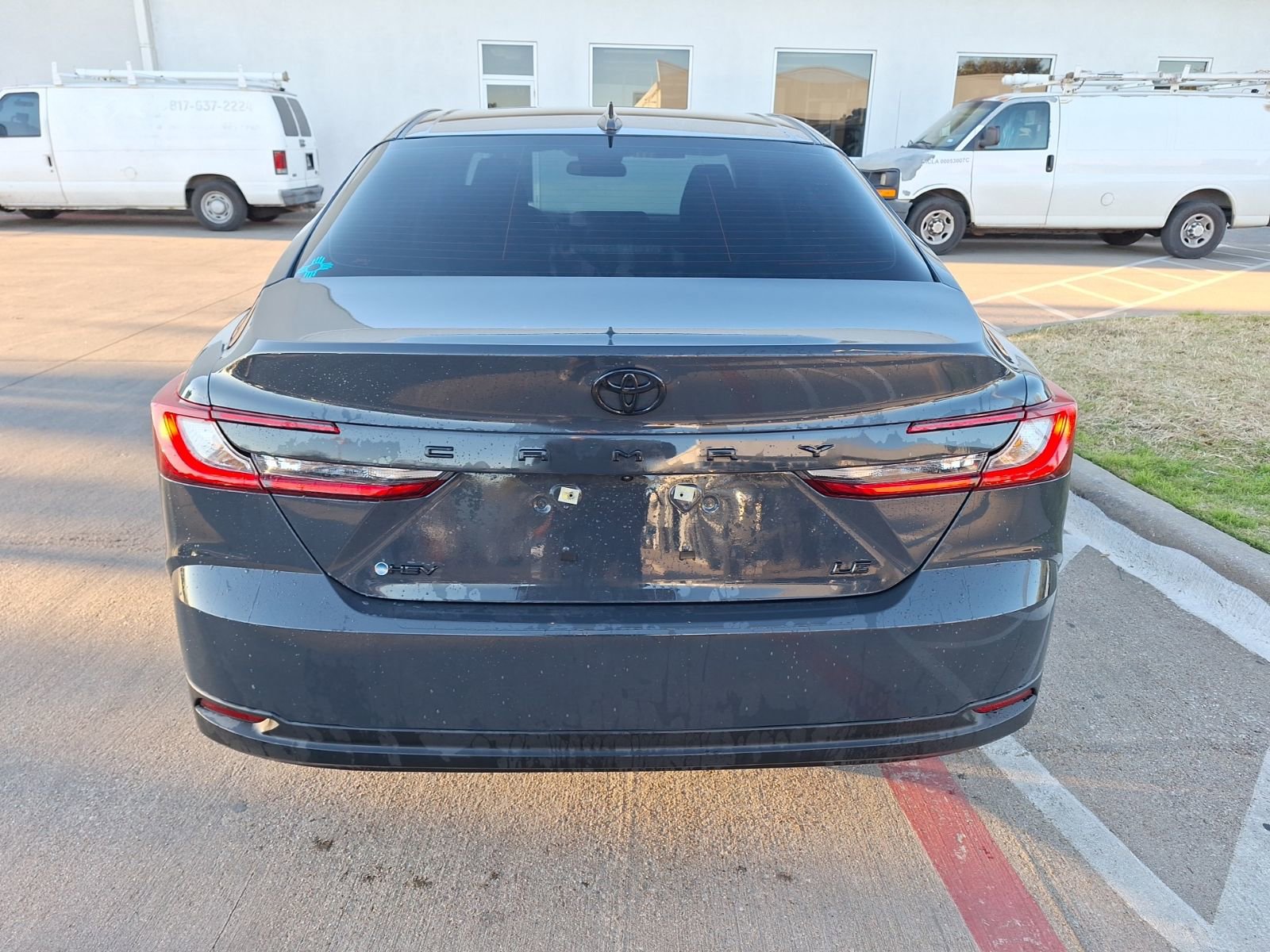 Used 2025 Toyota Camry LE image 5