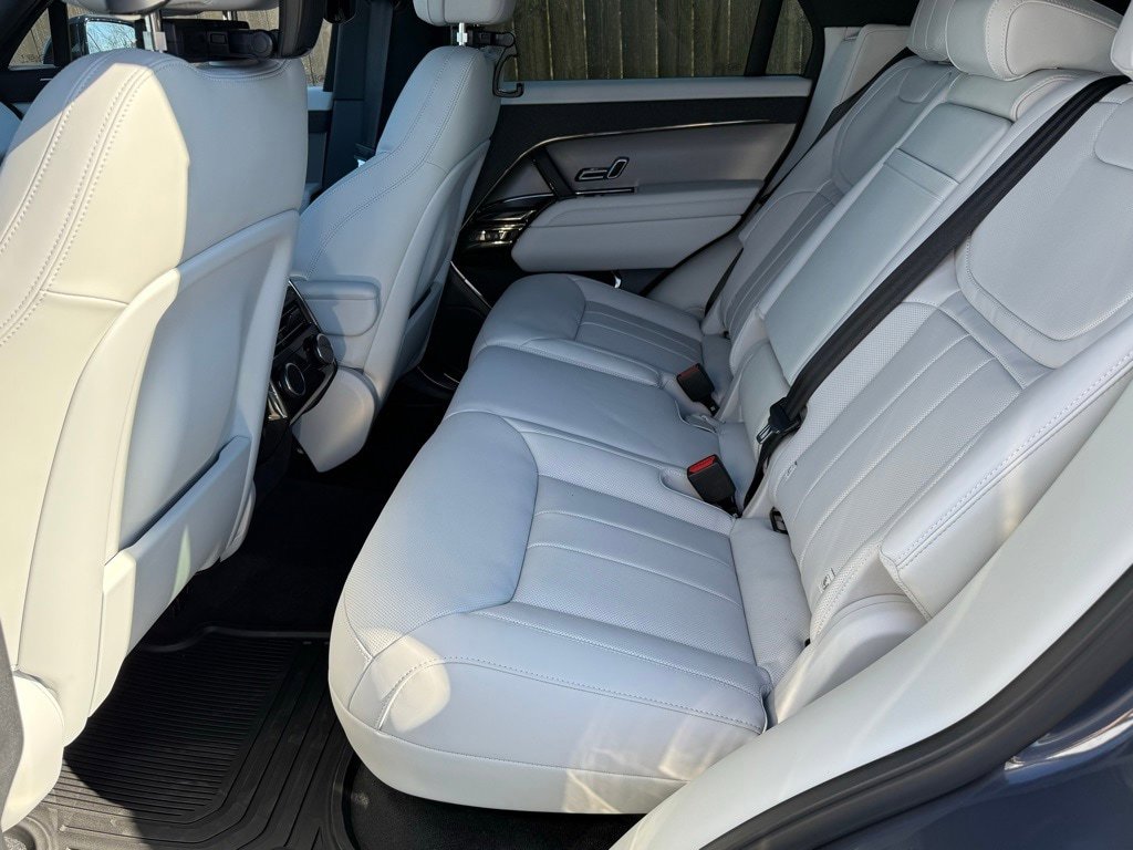 New 2026 Land Rover Range Rover Sport SE image 33