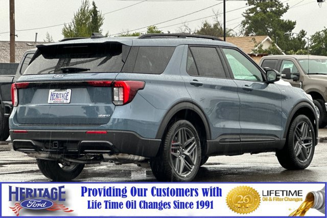 New 2026 Ford Explorer ST-Line w/ ST-Line Street Pack AWD/4WD image 4
