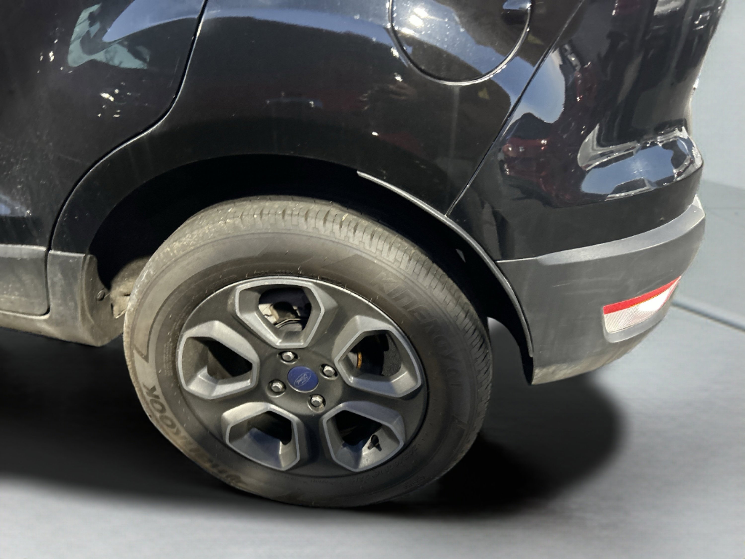 Used 2021 Ford EcoSport S image 8