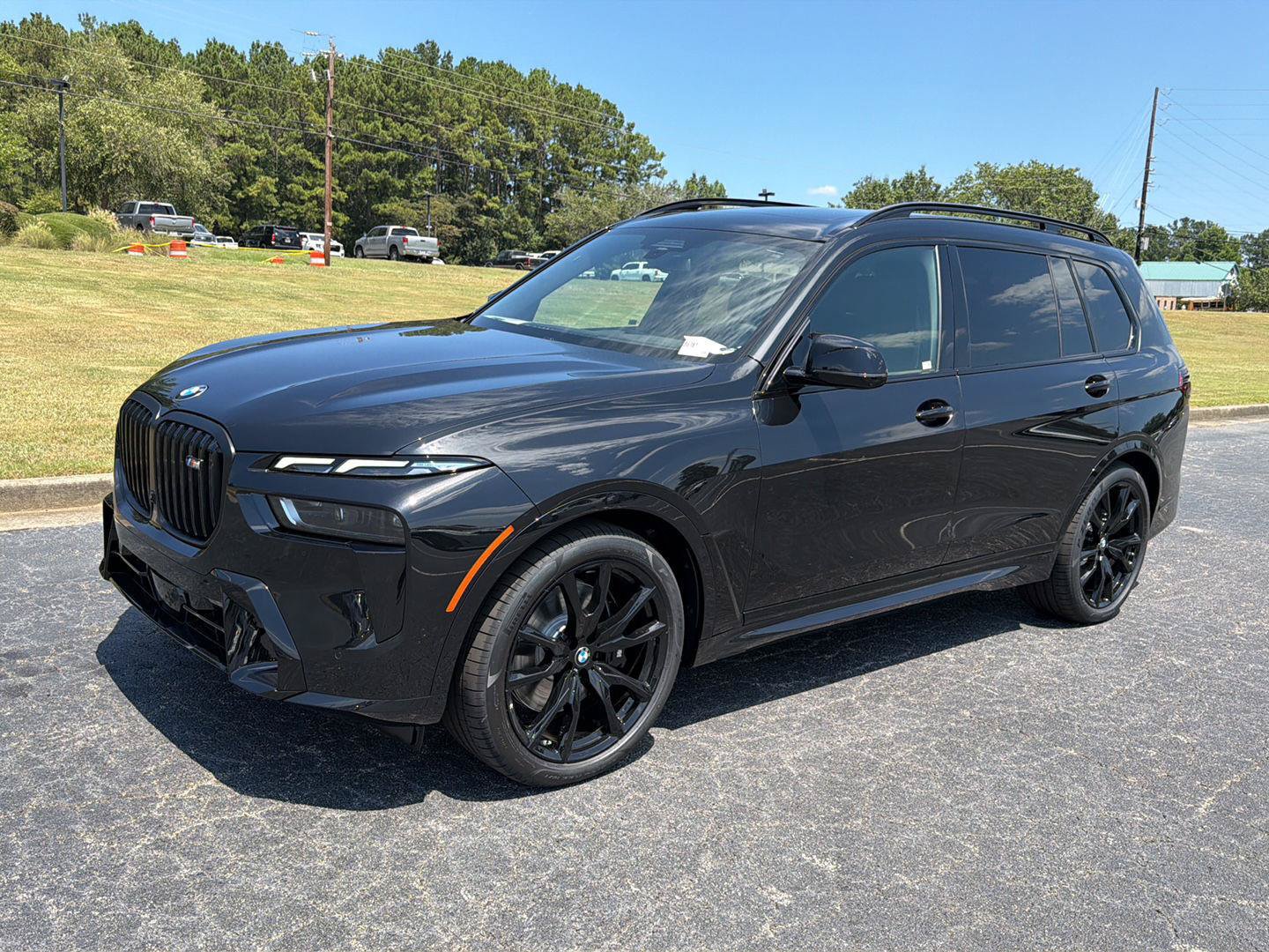 New 2027 BMW X7 M60i AWD/4WD image 2