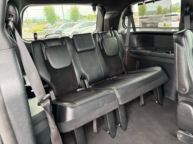 Used 2016 Dodge Grand Caravan SXT FWD image 12