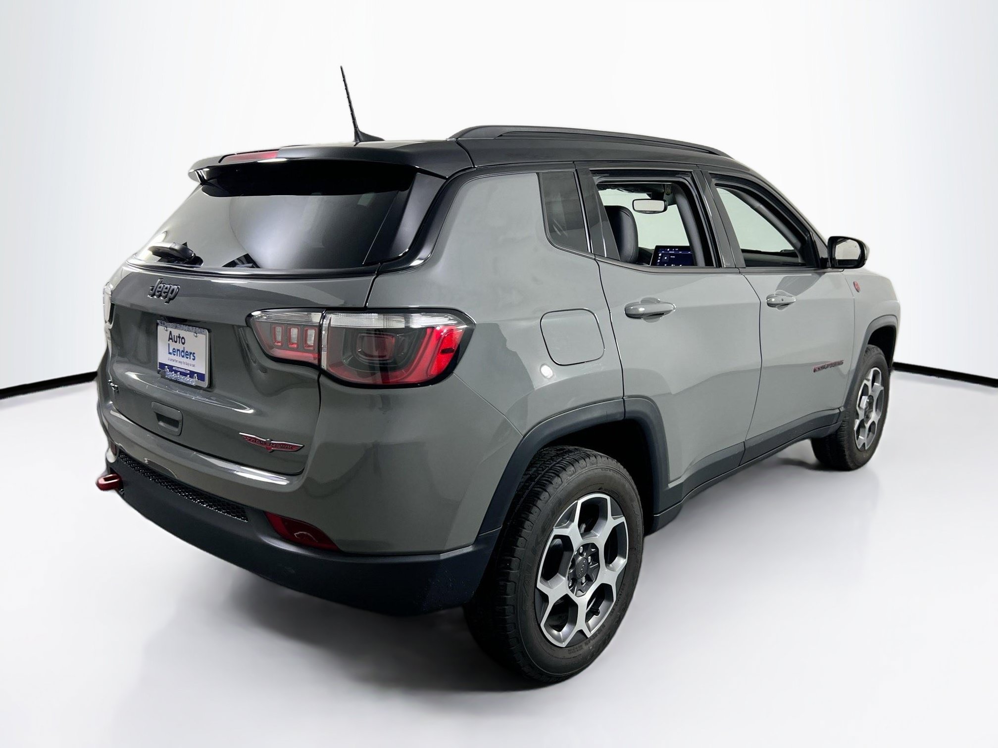 Used 2022 Jeep Compass Trailhawk AWD/4WD image 5