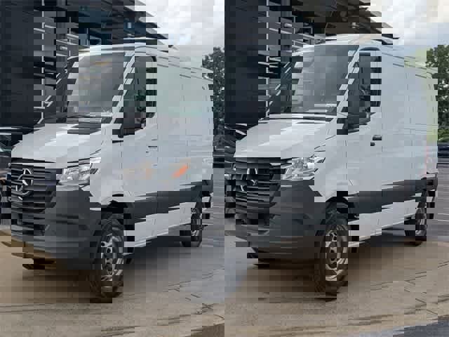 New 2025 Mercedes-Benz Sprinter 2500 image 1