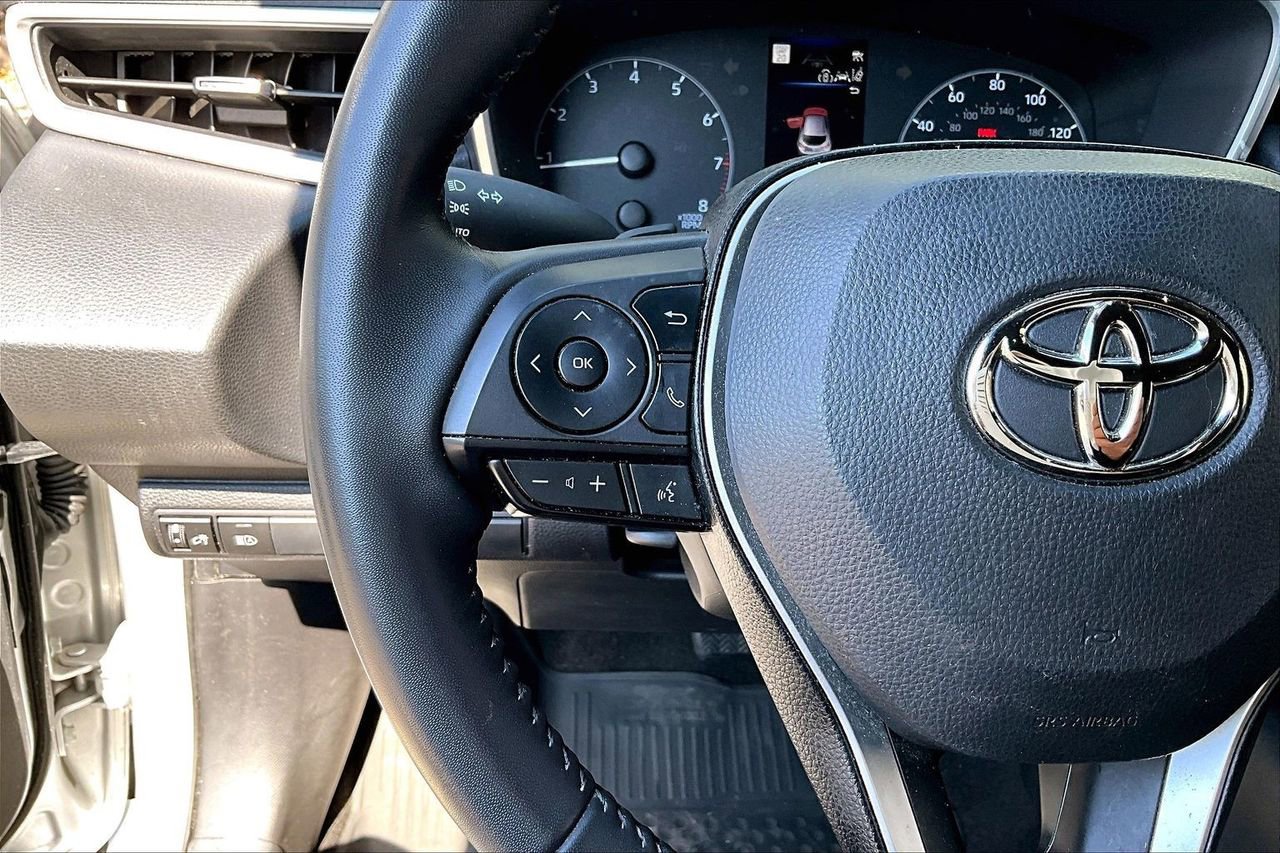 Used 2024 Toyota Corolla SE image 10