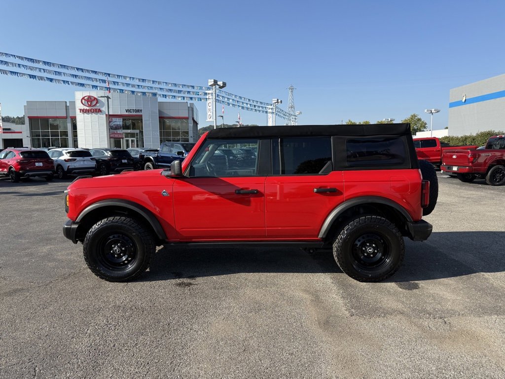 Used 2023 Ford Bronco Black Diamond image 6