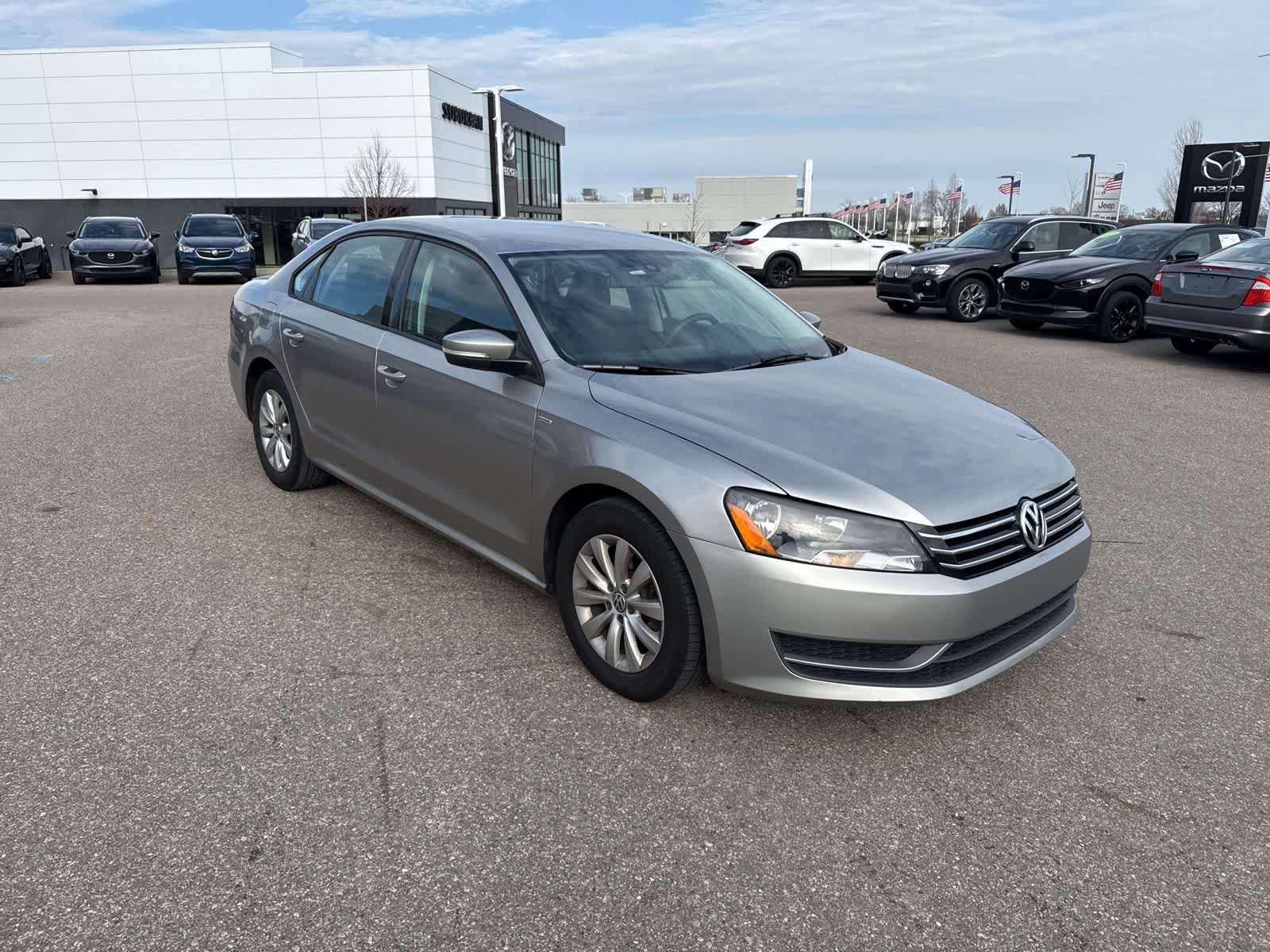 Used 2013 Volkswagen Passat Wolfsburg Edition image 3