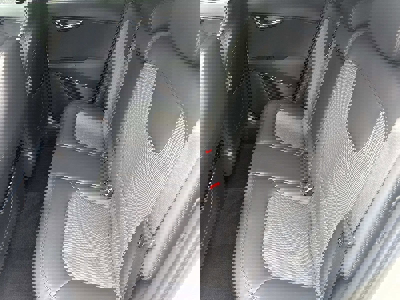 Used 2023 Kia Niro EX image 15