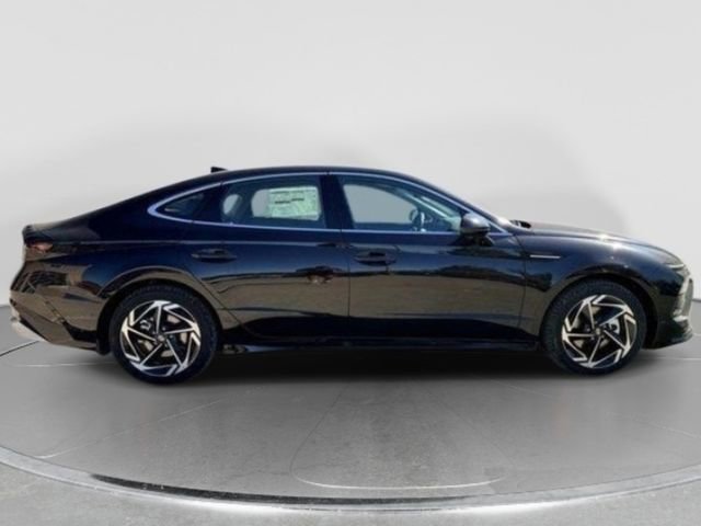 New 2026 Hyundai Sonata SEL FWD image 9