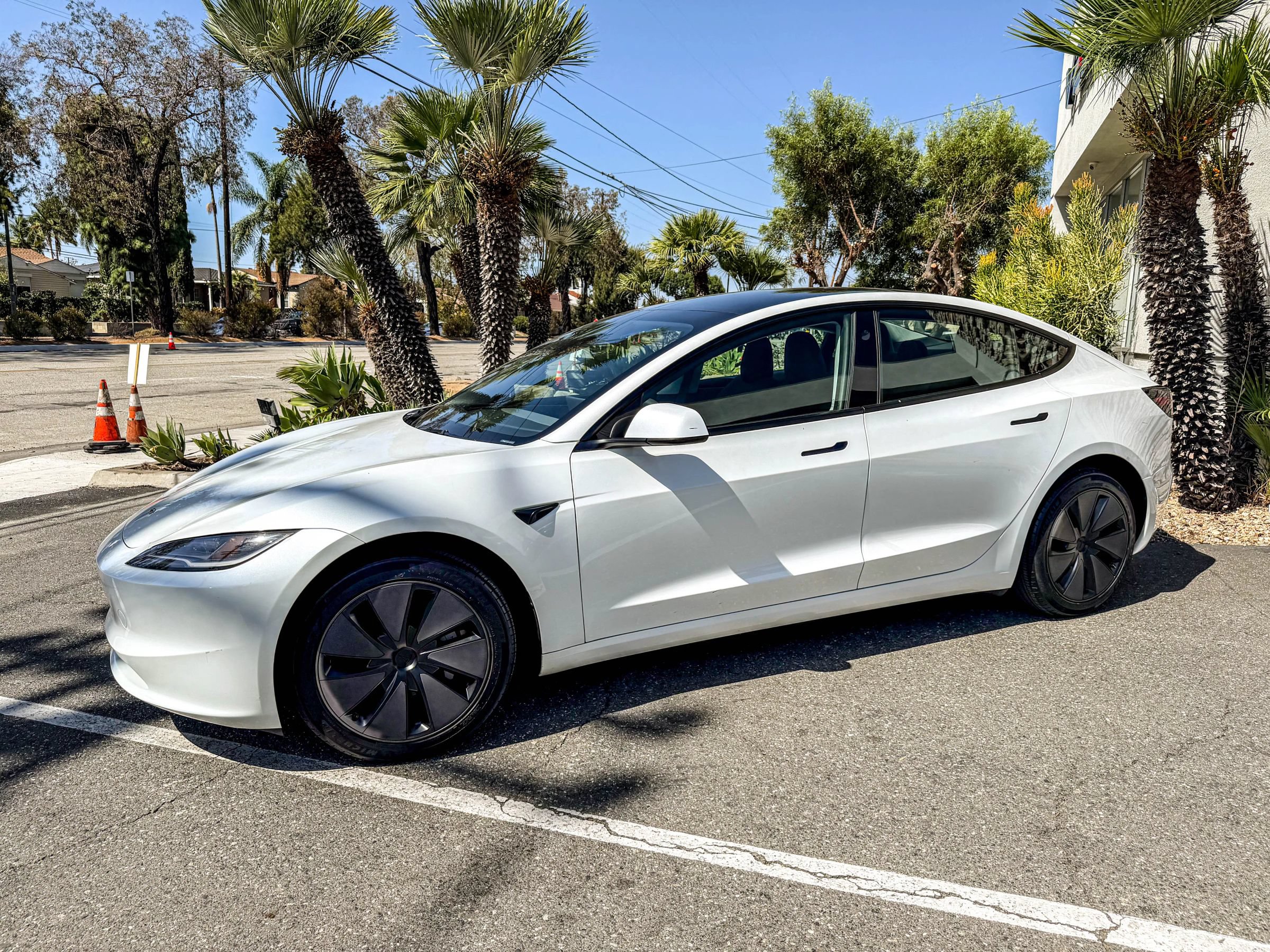 Used 2025 Tesla Model 3 Long Range RWD image 5