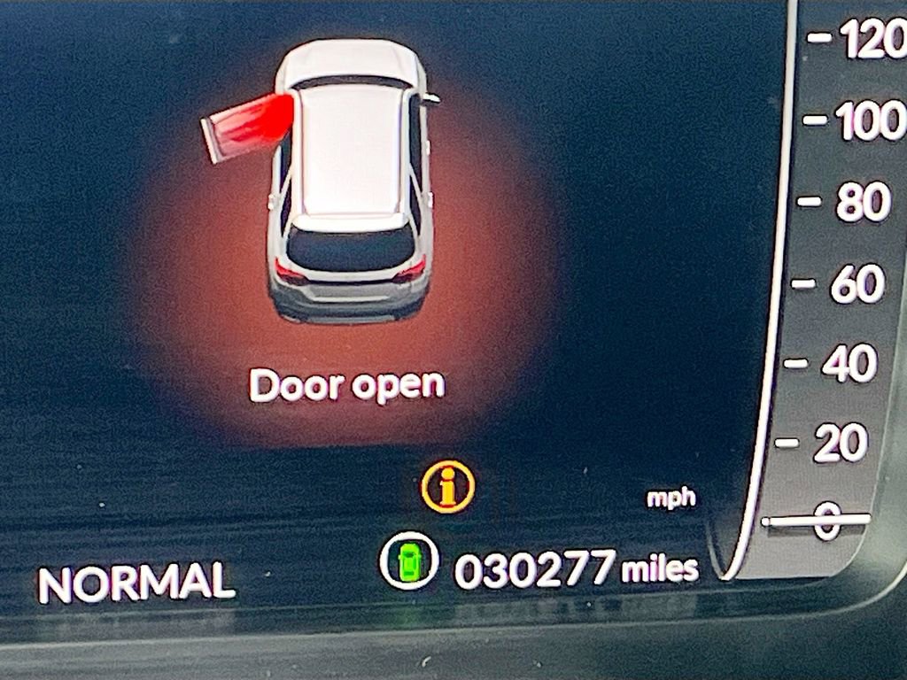 Used 2025 Honda Pilot Black Edition image 12