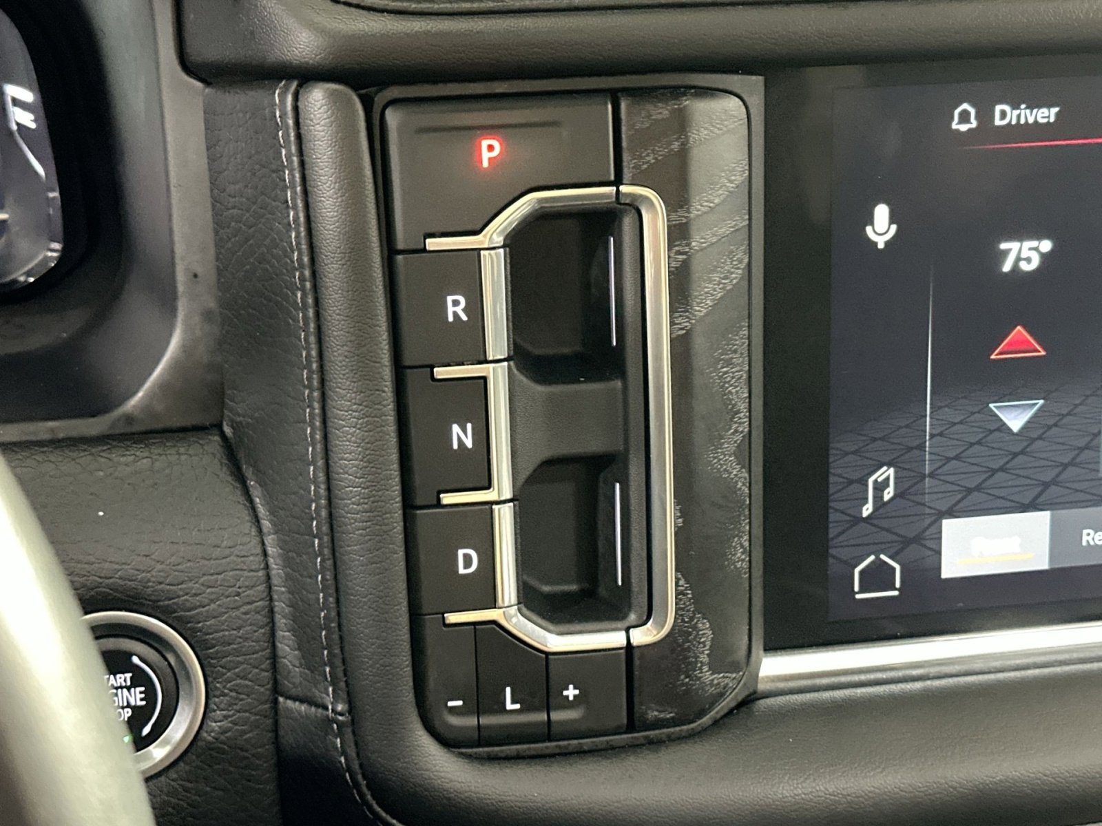 Used 2023 GMC Yukon Denali image 30