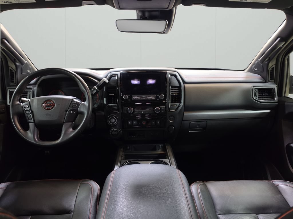 Used 2024 Nissan Titan PRO-4X w/ Pro-4x Convenience Package AWD/4WD image 17