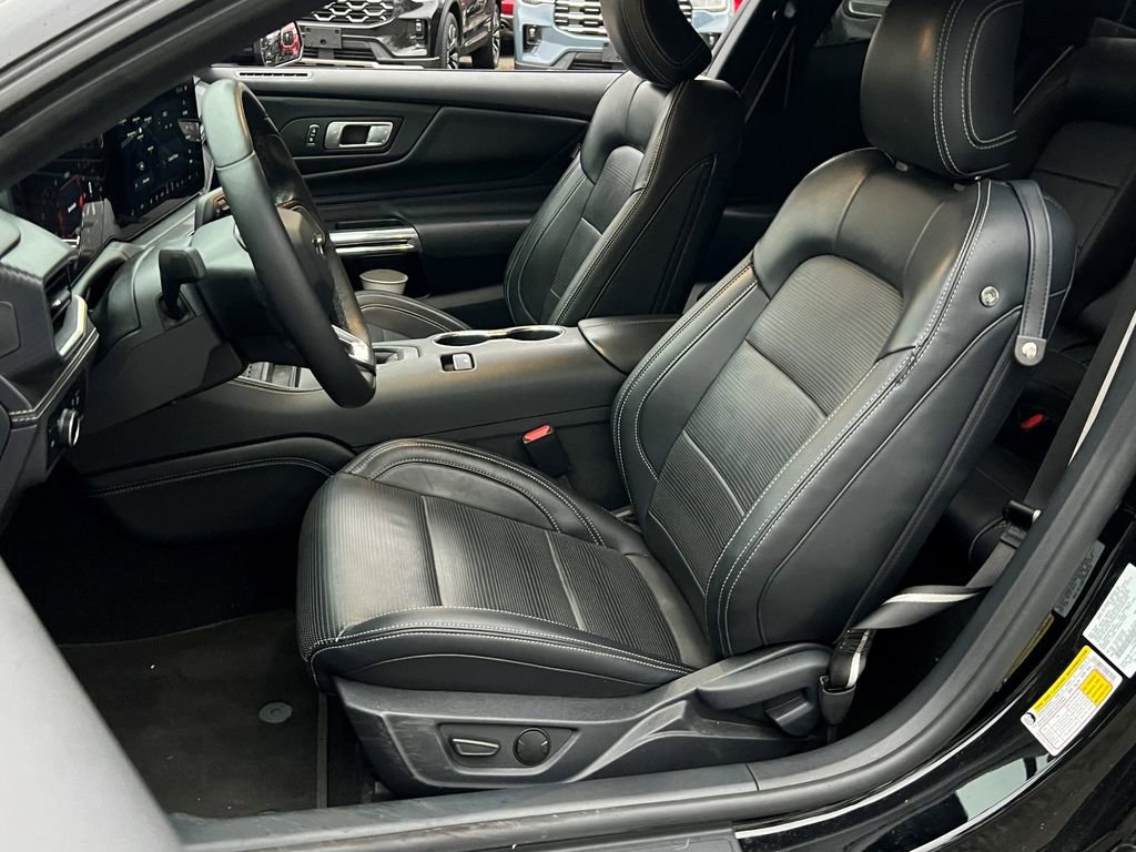Used 2024 Ford Mustang Premium image 18