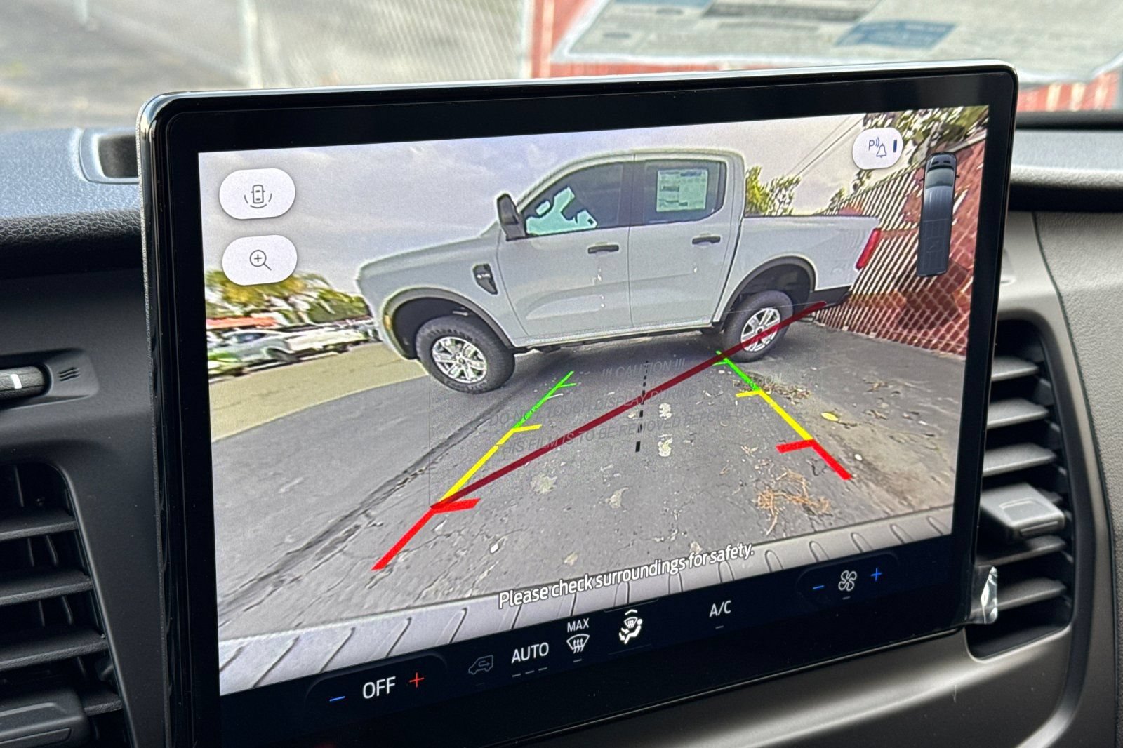 New 2026 Ford Transit 250 Low Roof RWD image 21