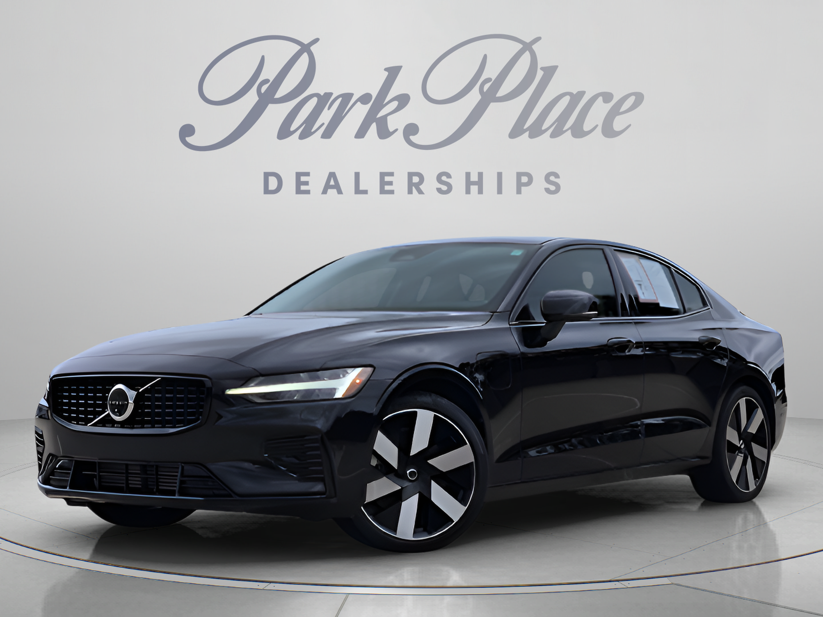 Used 2024 Volvo S60 T8 Plus w/ Climate Package AWD/4WD image 1