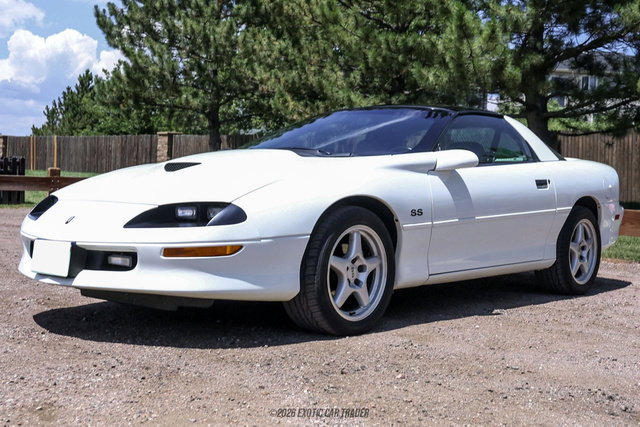Used 1996 Chevrolet Camaro Z28 RWD image 14