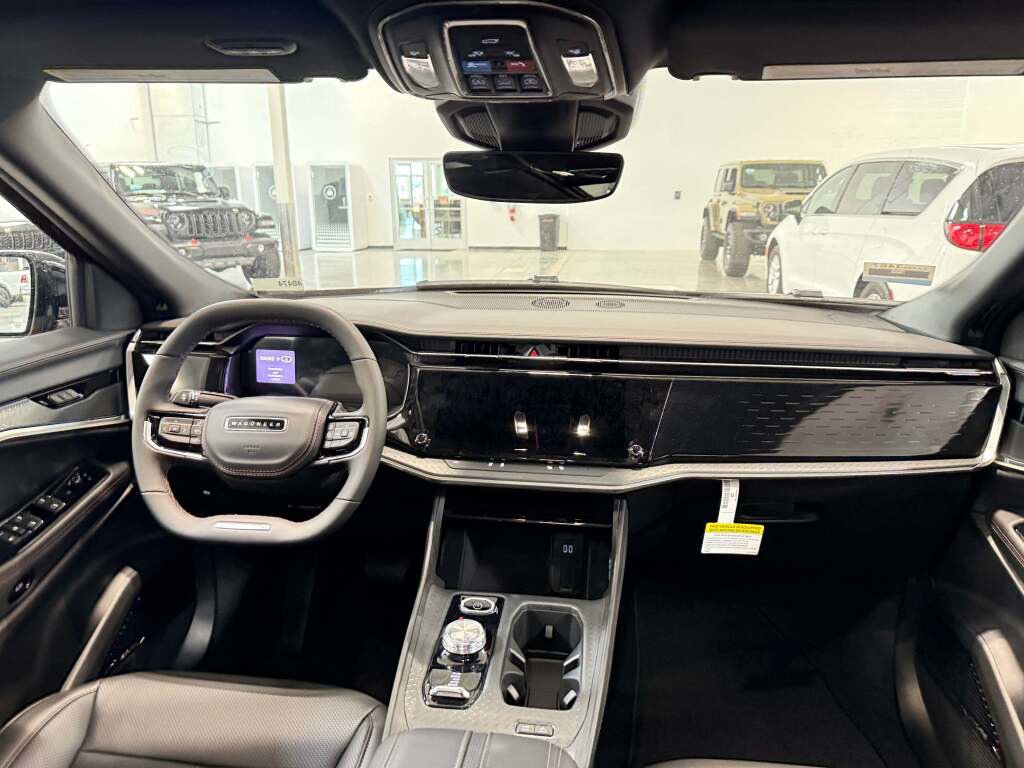 New 2025 Jeep Wagoneer S Limited image 34