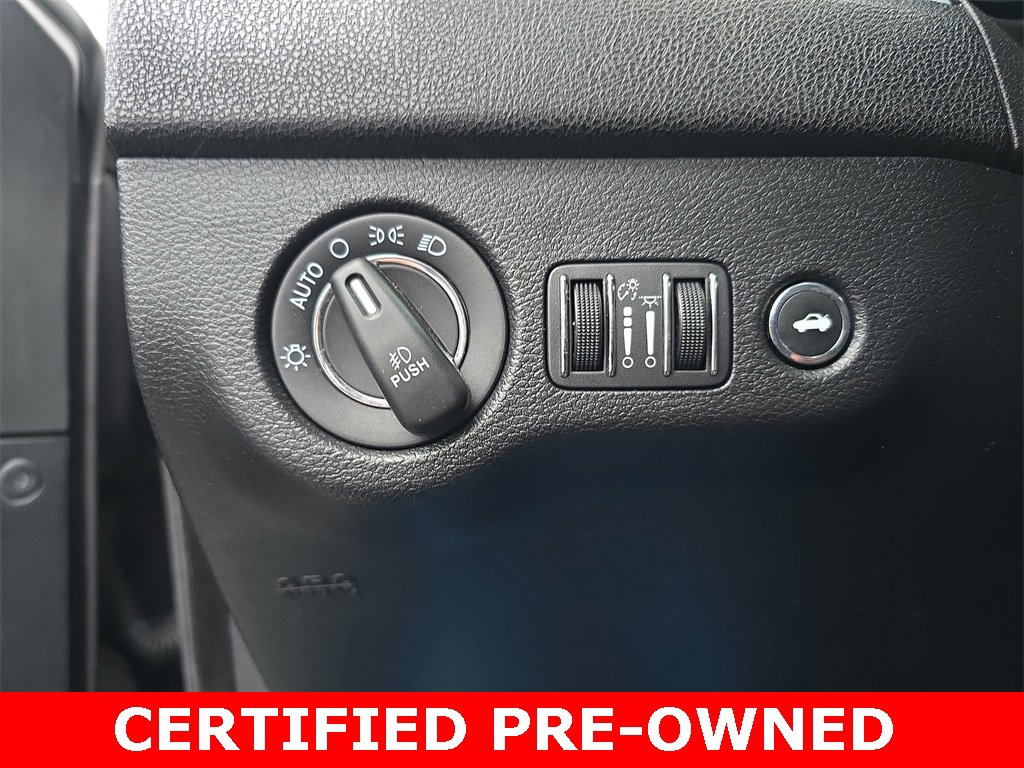 Certified 2019 Chrysler 300 Limited image 26