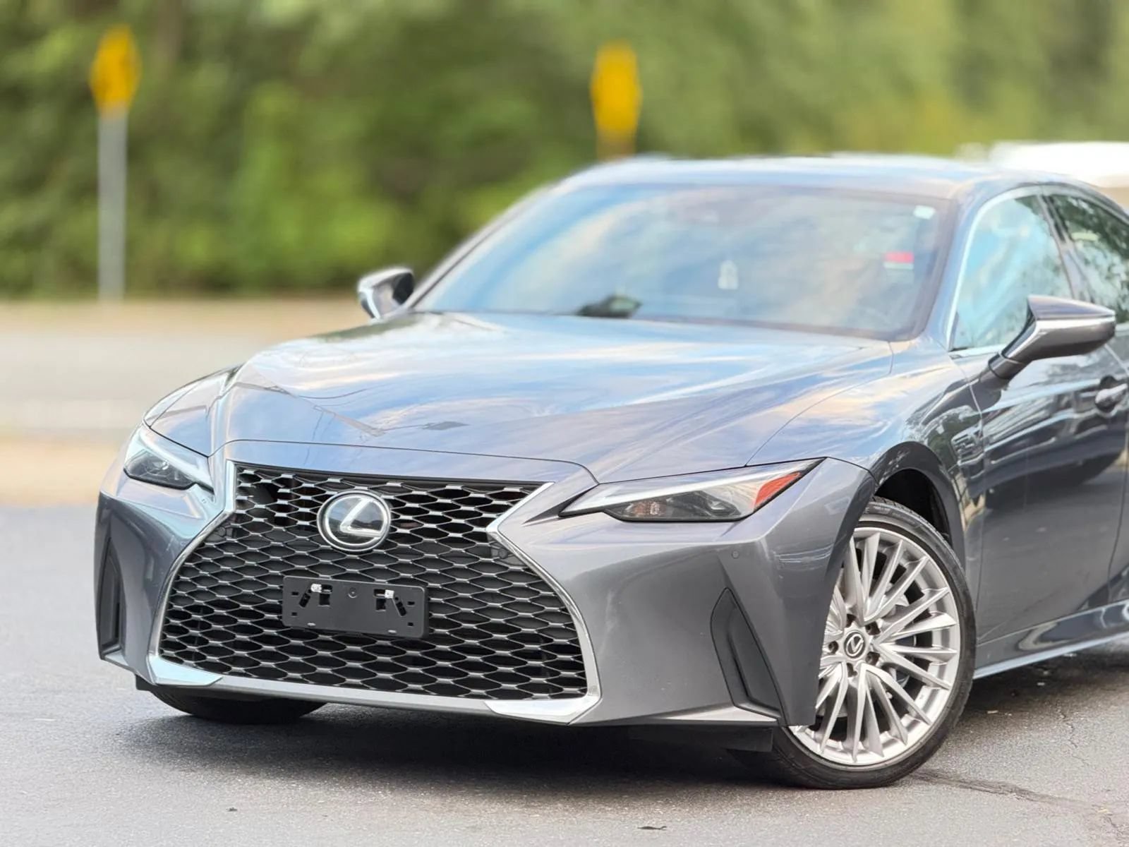 Used 2022 Lexus IS 300 AWD w/ Premium Package image 4