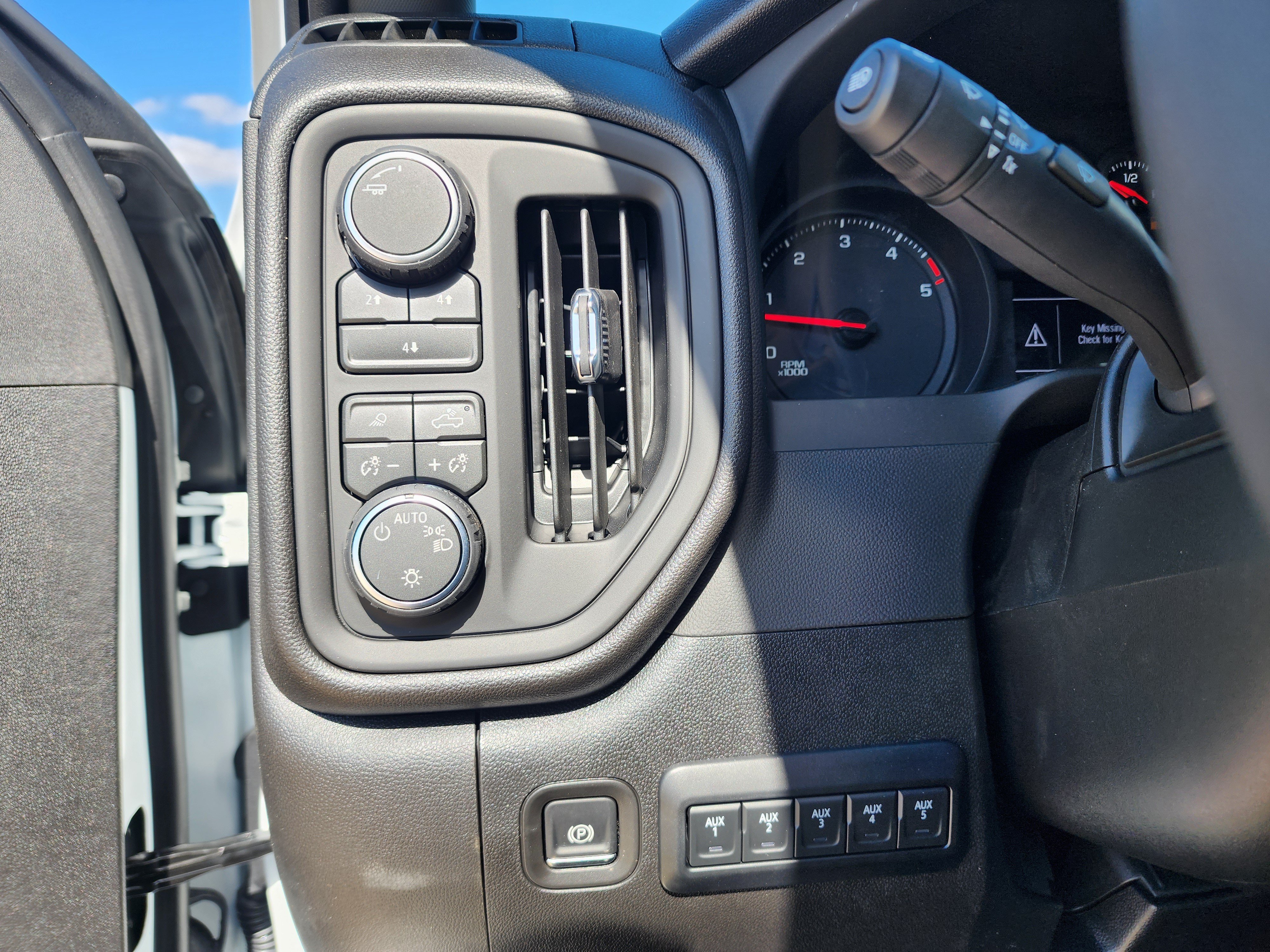 New 2026 Chevrolet Silverado 3500 W/T w/ WT Convenience Package AWD/4WD image 33