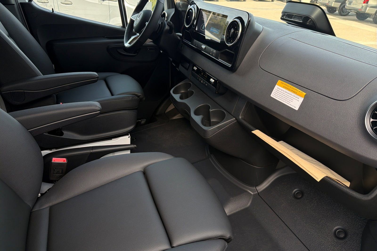 New 2025 Mercedes-Benz Sprinter 2500 image 12