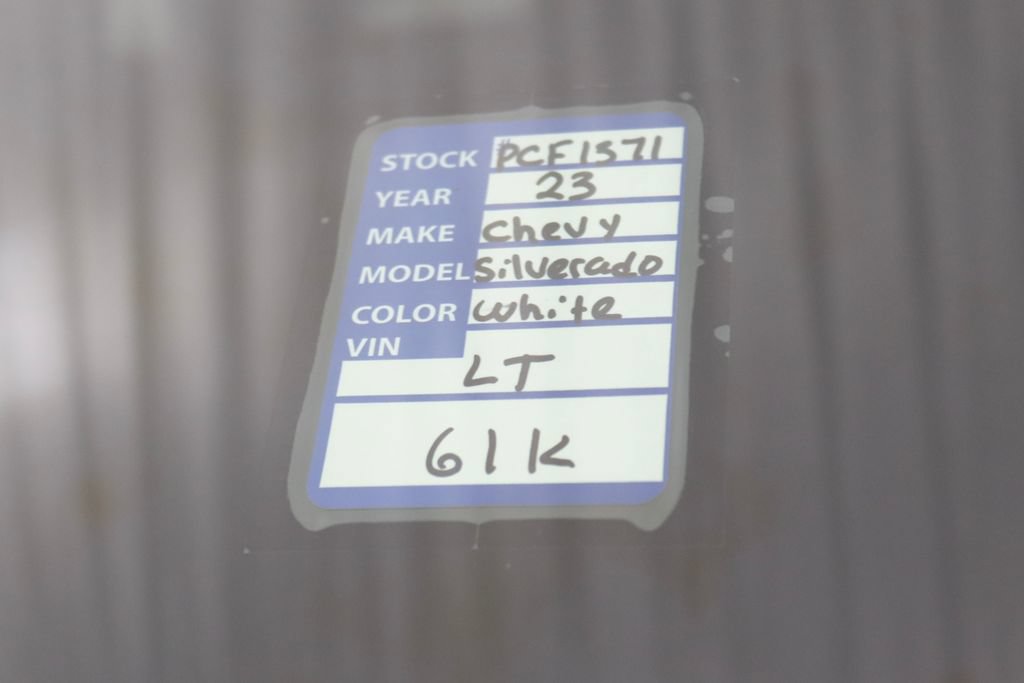Used 2023 Chevrolet Silverado 1500 LT AWD/4WD image 33