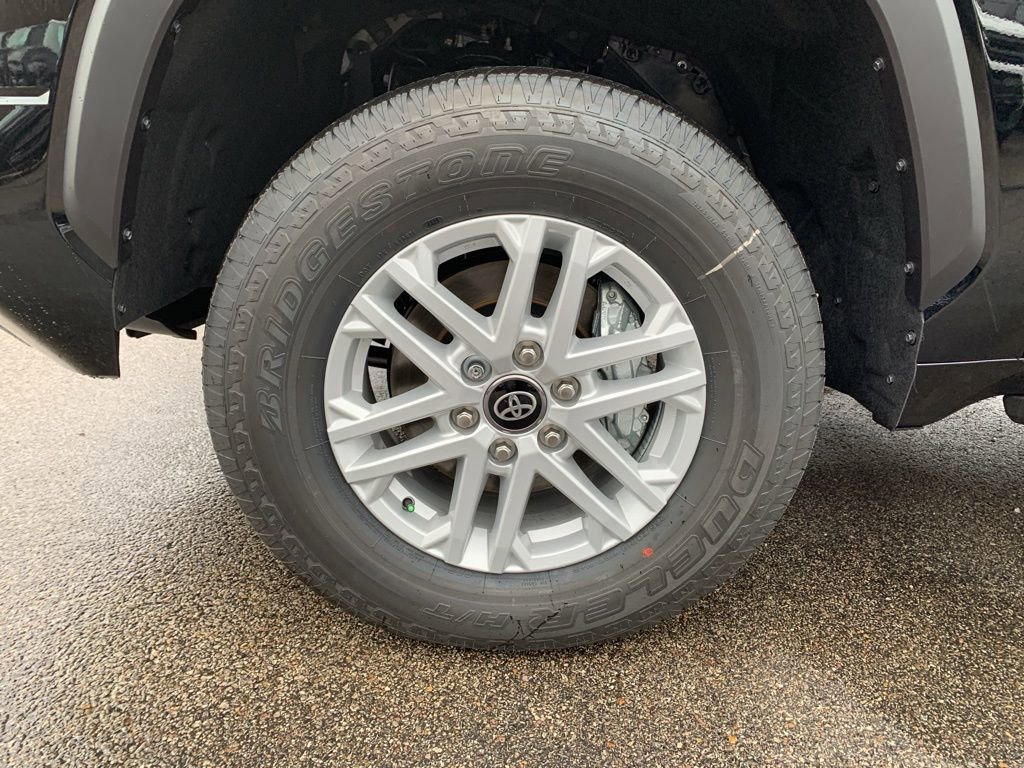New 2026 Toyota Tundra SR5 image 31