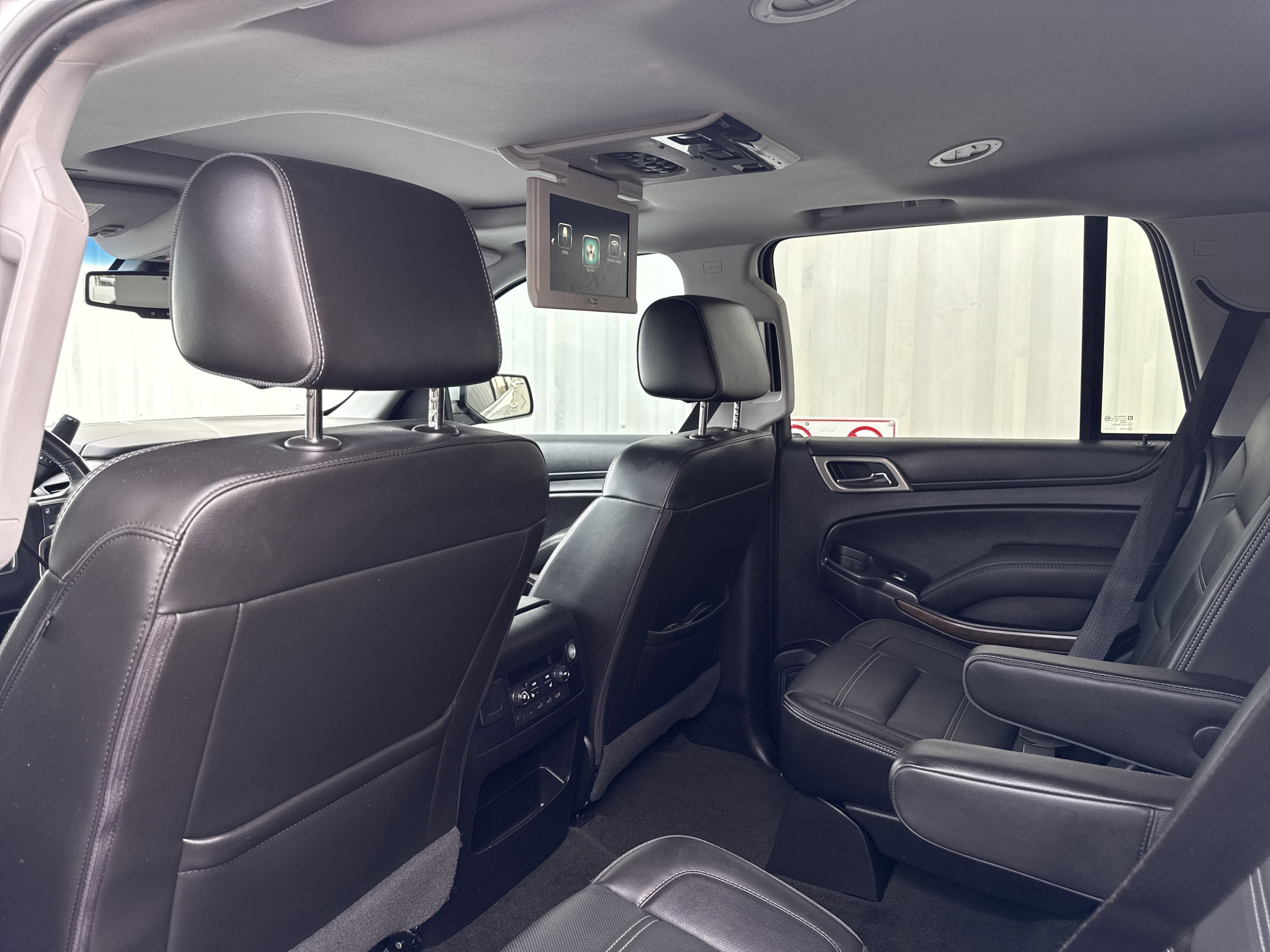 Used 2018 GMC Yukon Denali w/ Open Road Package image 27