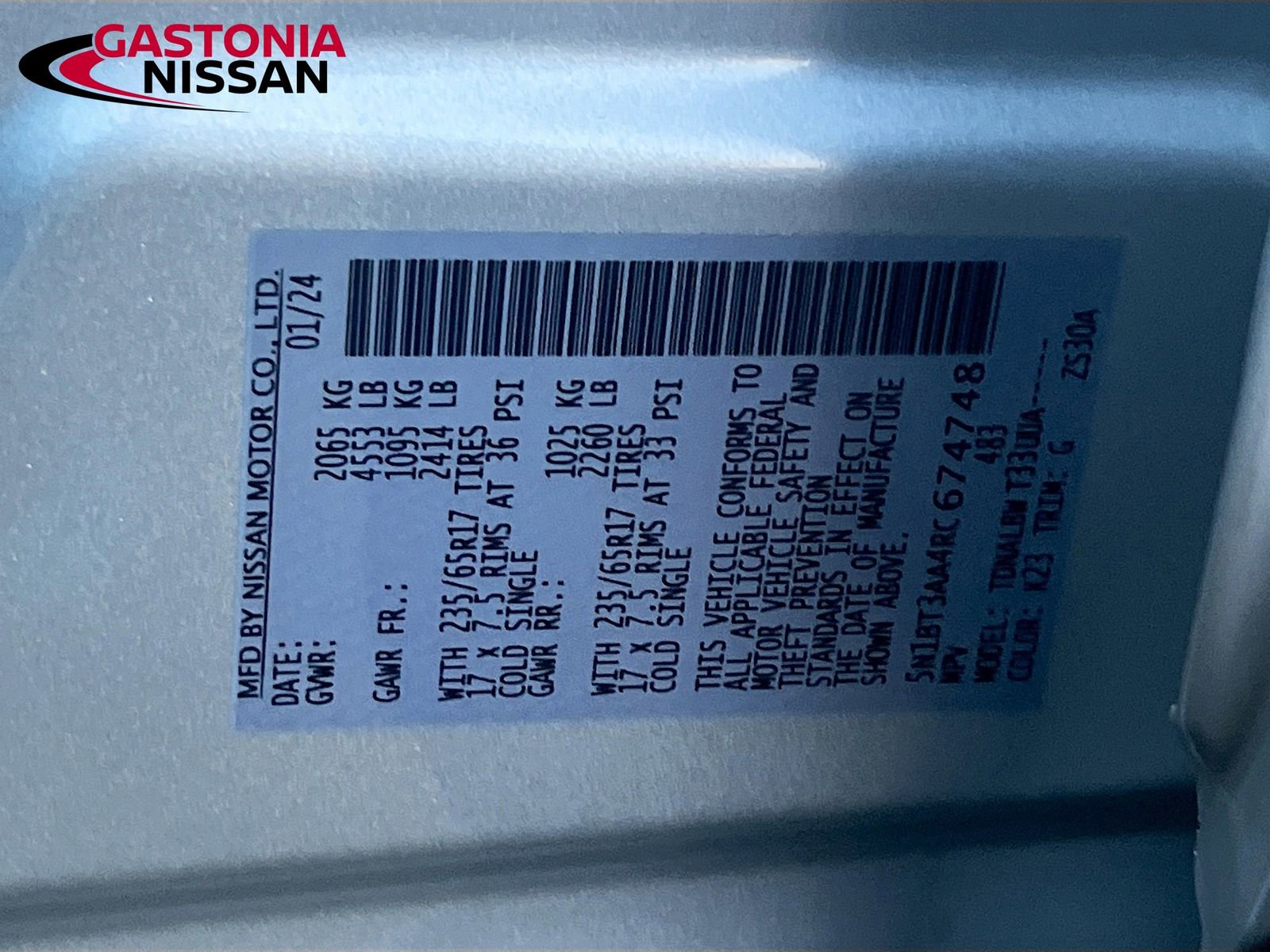 Used 2024 Nissan Rogue S image 39