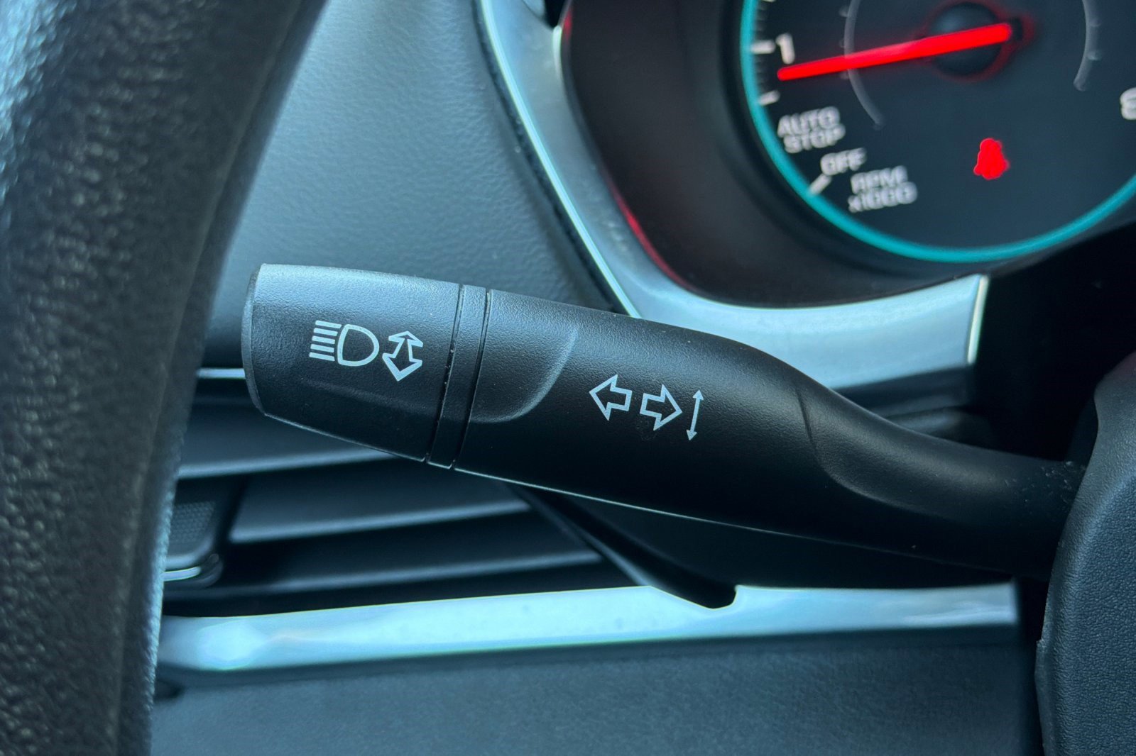 Used 2020 Chevrolet Traverse LS image 33