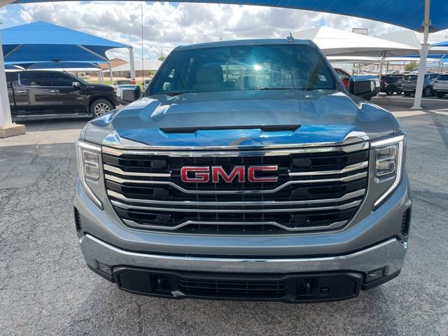 Used 2023 GMC Sierra 1500 SLT image 2