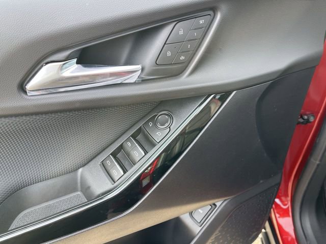 New 2026 Chevrolet Equinox RS w/ Convenience Package III image 13