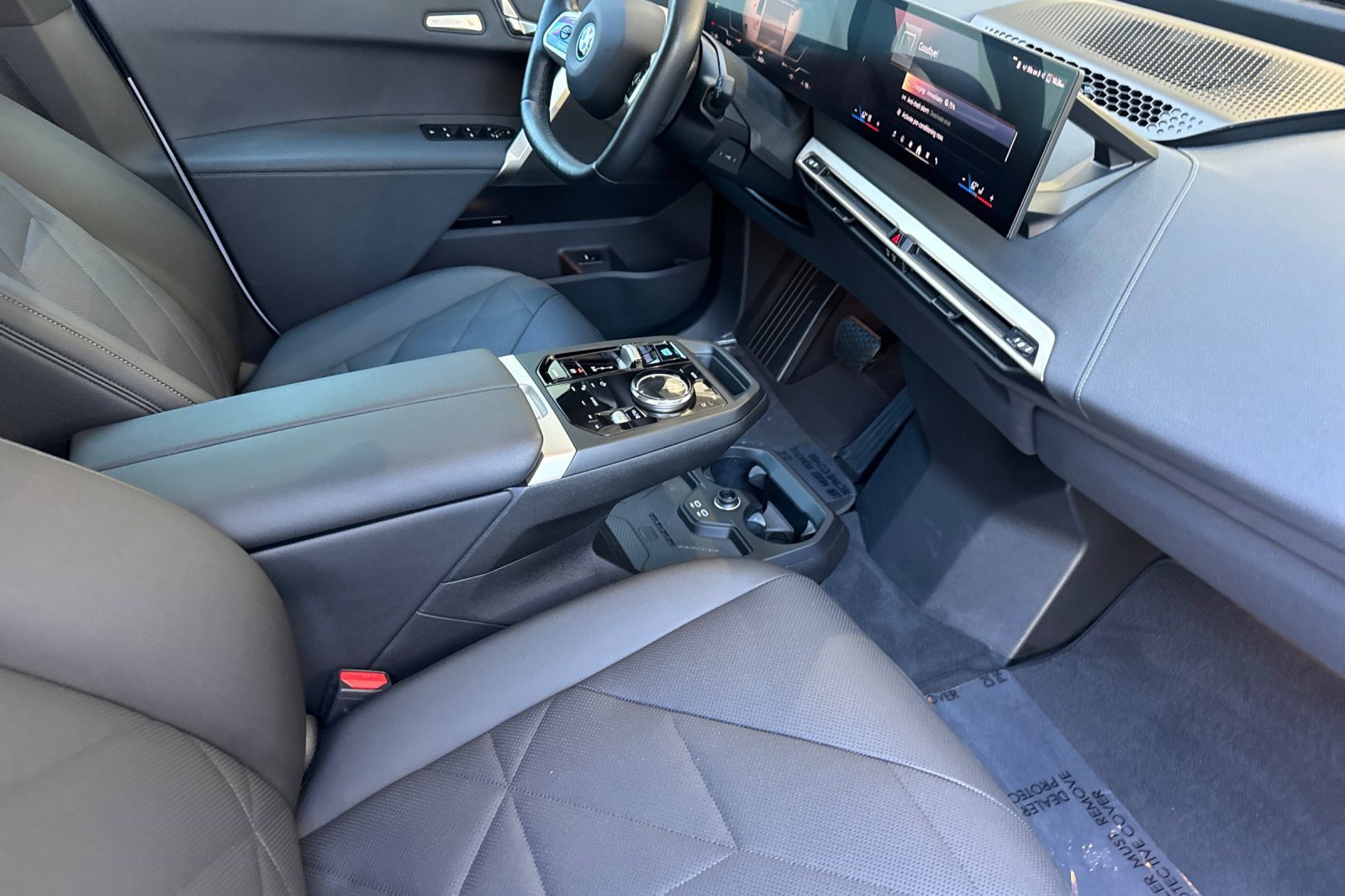Used 2024 BMW iX xDrive50 w/ Sport Package AWD/4WD image 20