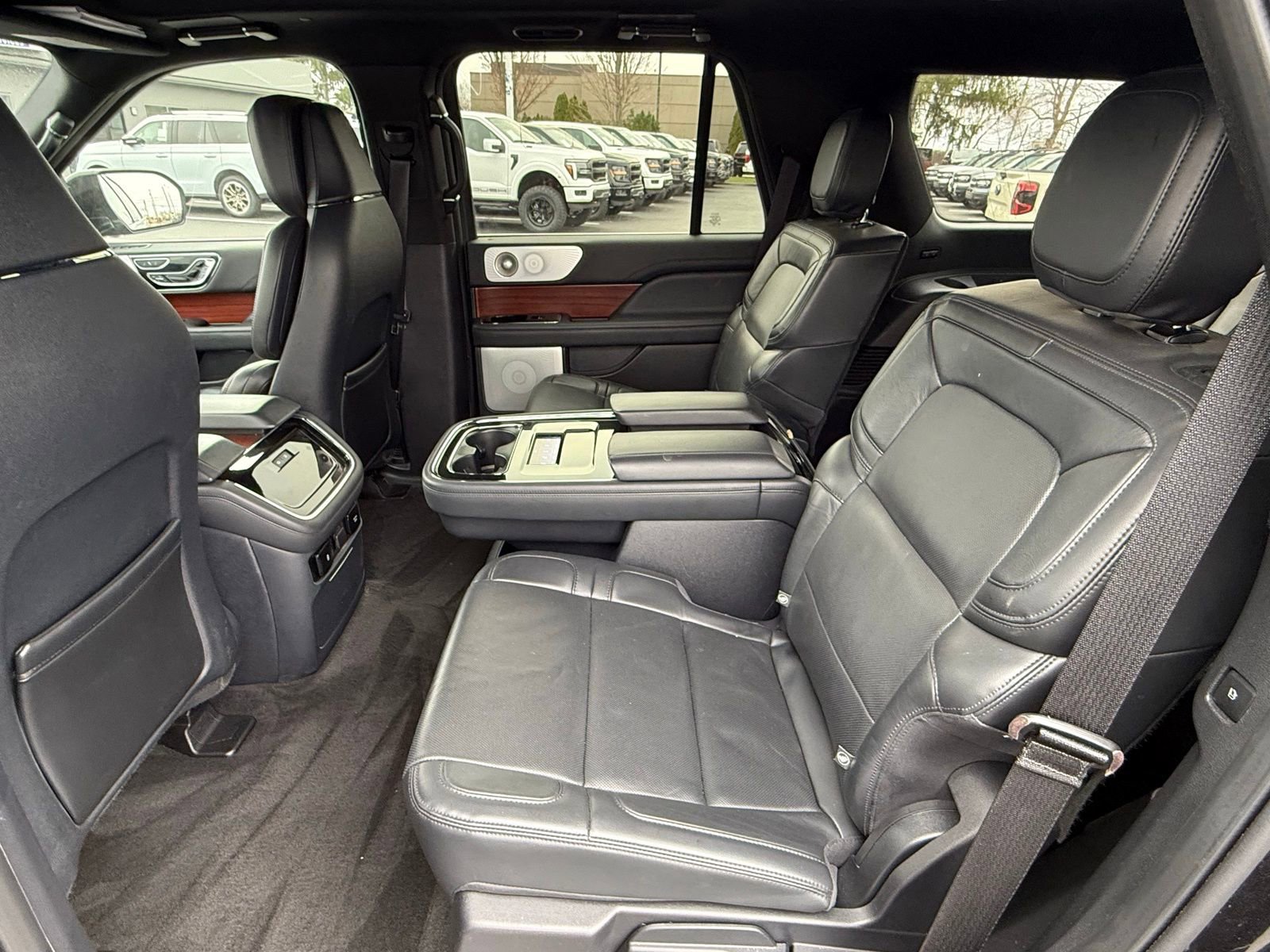Used 2023 Lincoln Navigator Reserve image 14