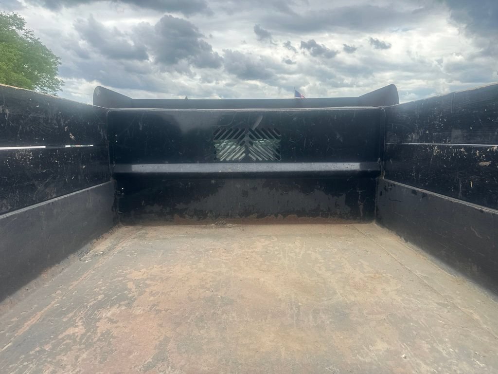 Used 2018 RAM 5500 Tradesman w/ Chrome Appearance Group AWD/4WD image 11