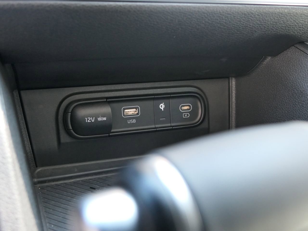 Used 2023 Kia Sportage SX image 19