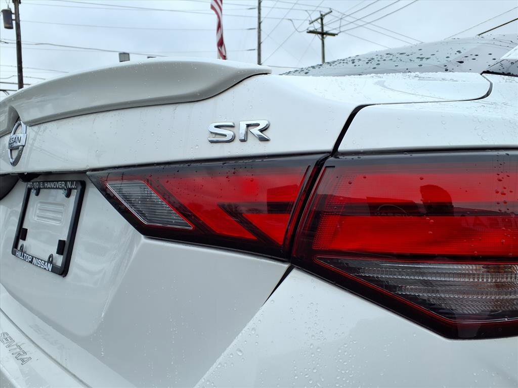 Used 2022 Nissan Sentra SR w/ SR Premium Package FWD image 24