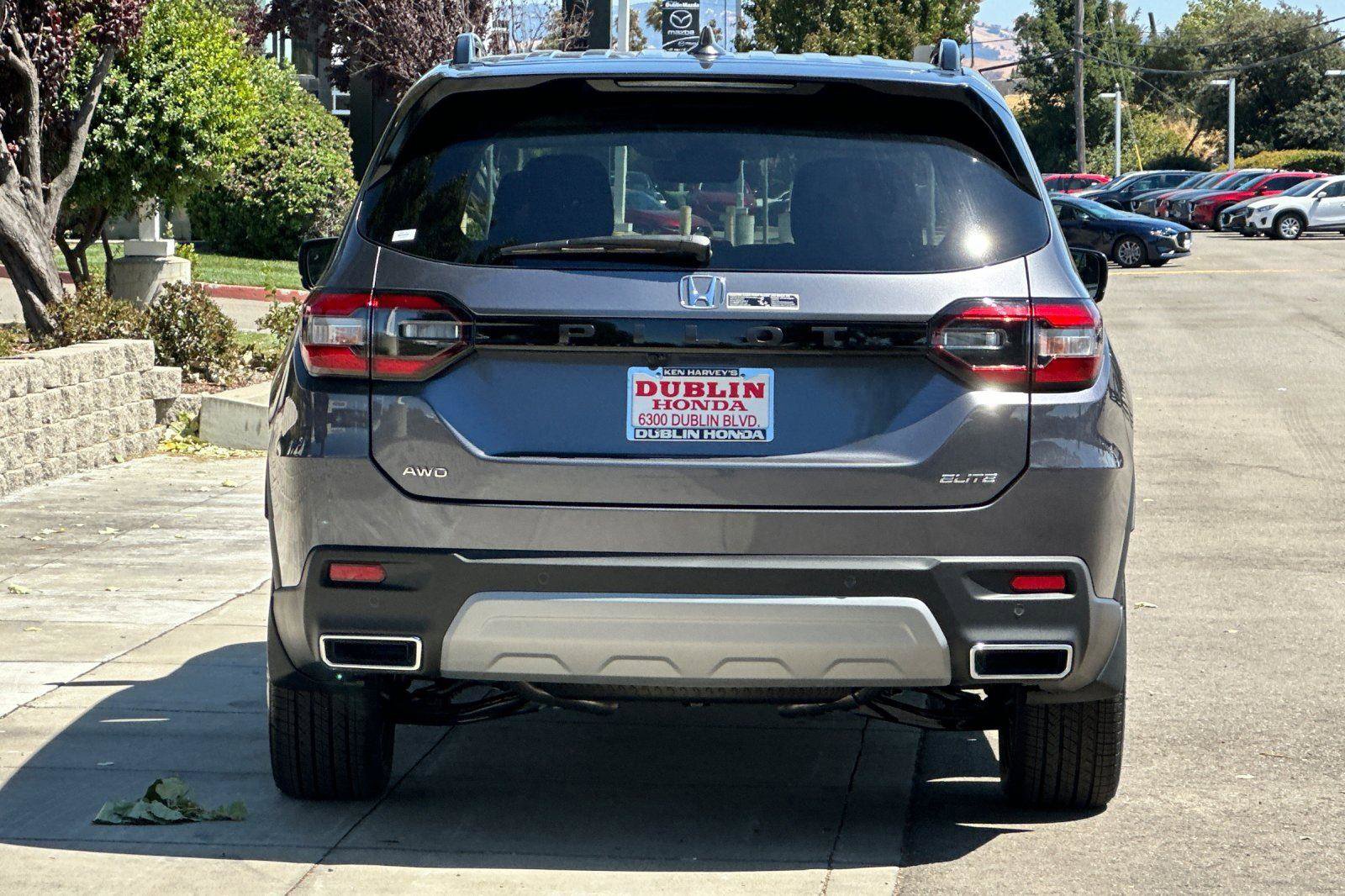 New 2025 Honda Pilot Elite image 5