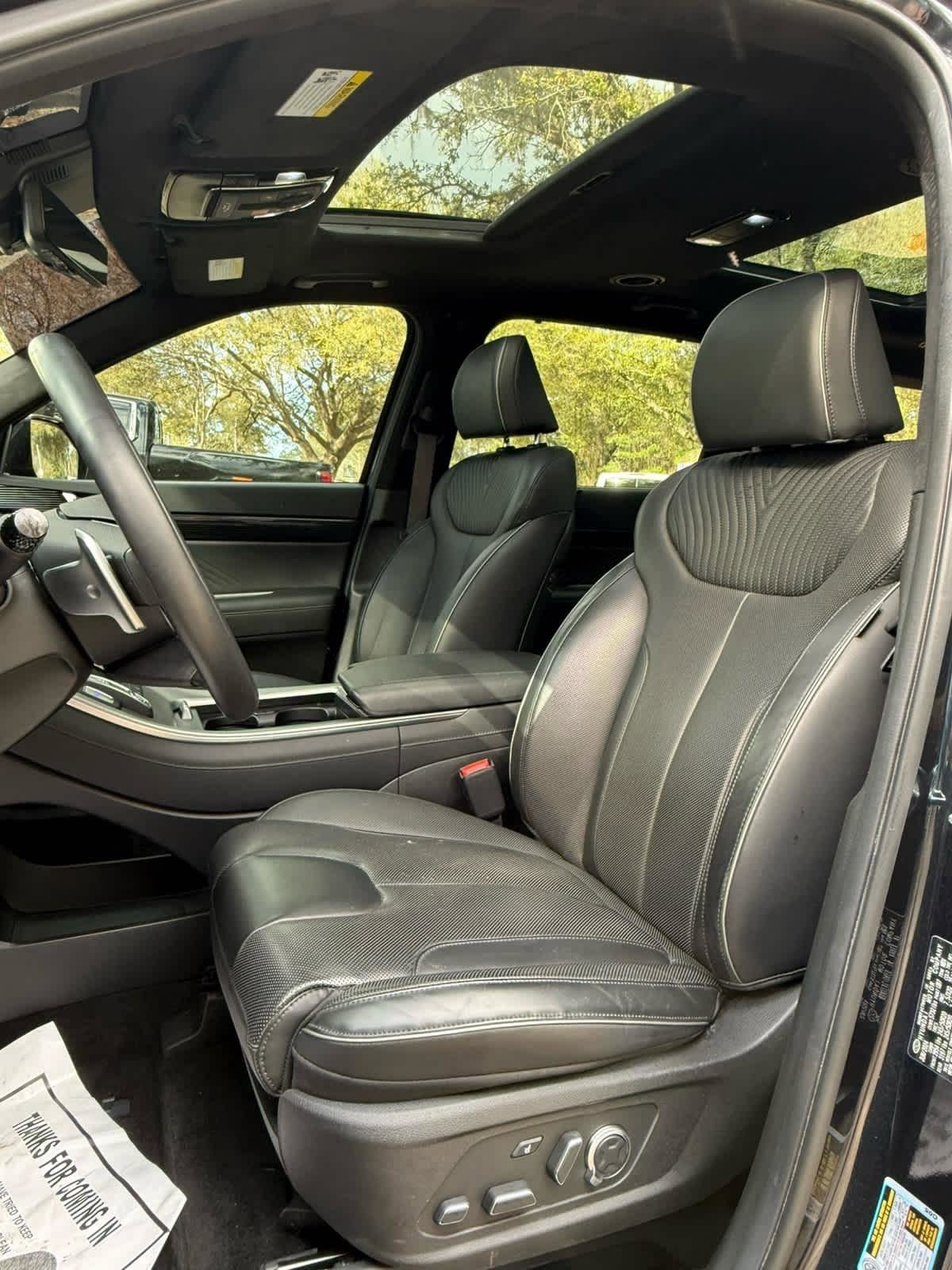 Used 2025 Hyundai Palisade Calligraphy FWD image 10