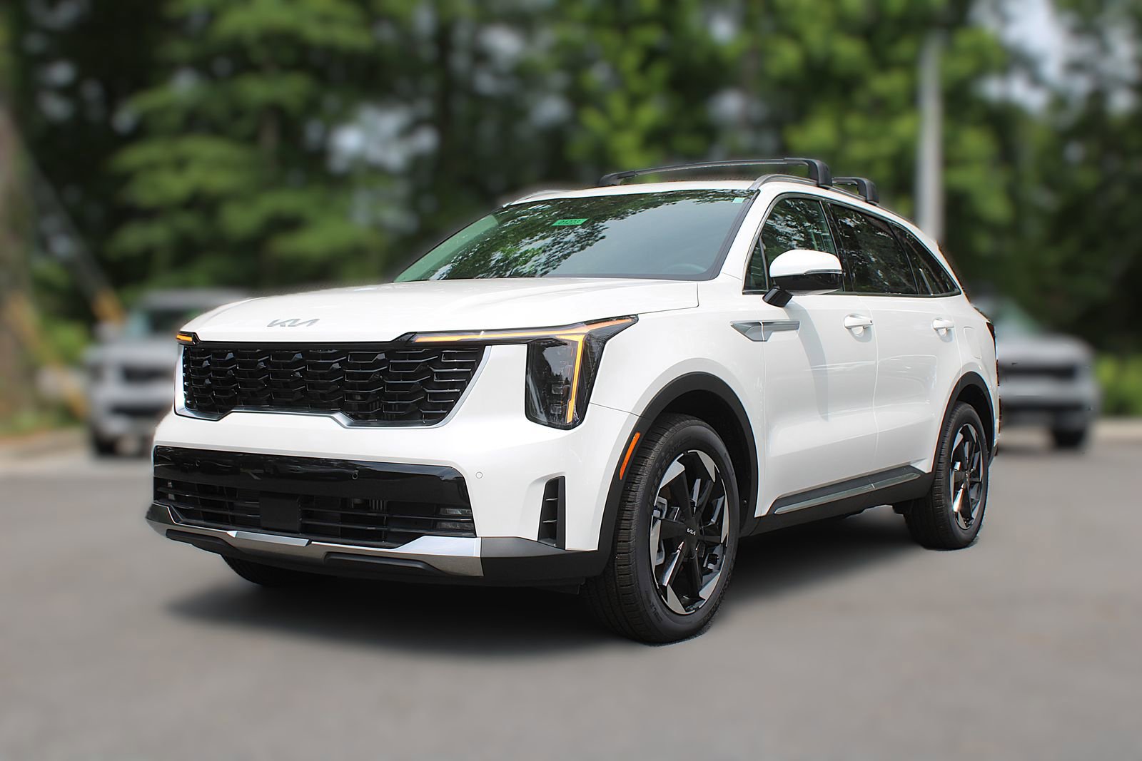 Certified 2025 Kia Sorento EX w/ EX Panoramic Sunroof Package image 3