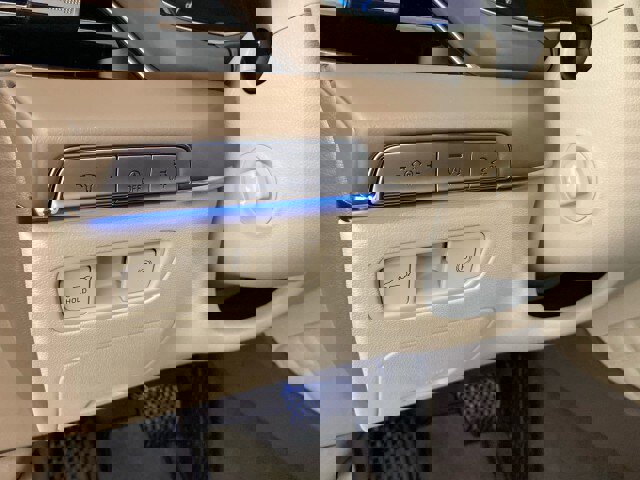 Used 2023 Genesis GV80 3.5T image 17