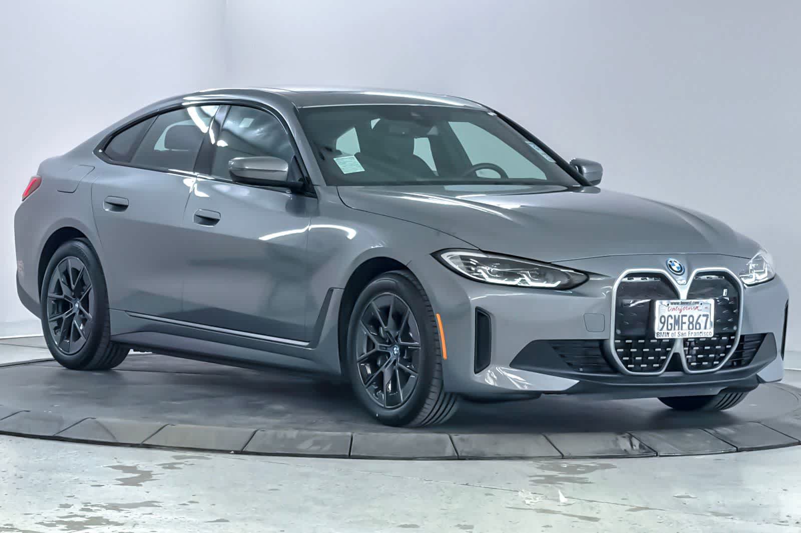 Used 2023 BMW i4 eDrive35 RWD image 9