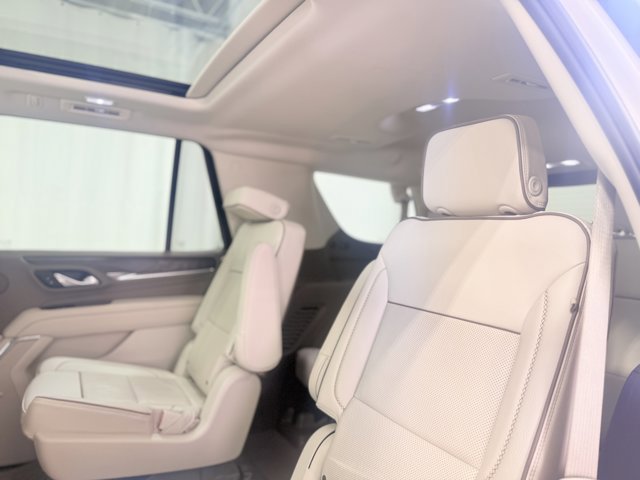 Certified 2021 GMC Yukon Denali w/ Denali Premium Package AWD/4WD image 28