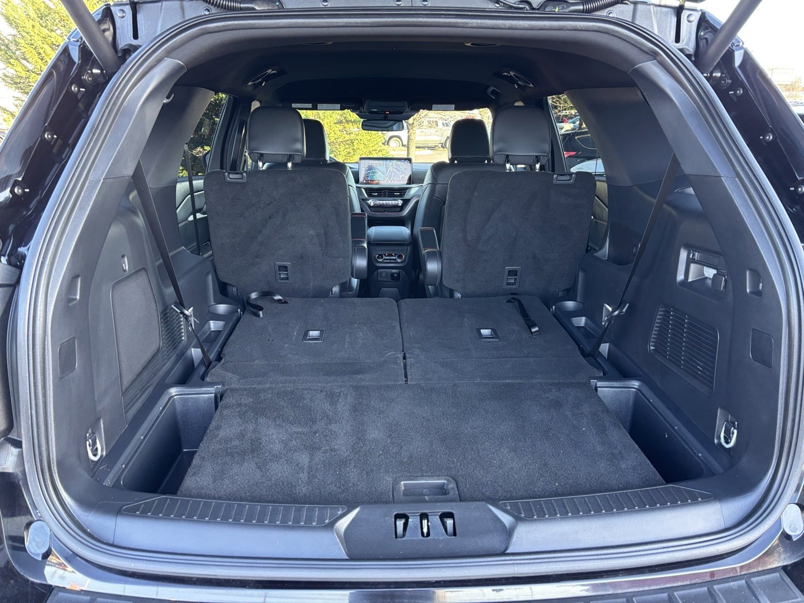 Used 2025 Ford Explorer ST-Line w/ Premium Package image 22