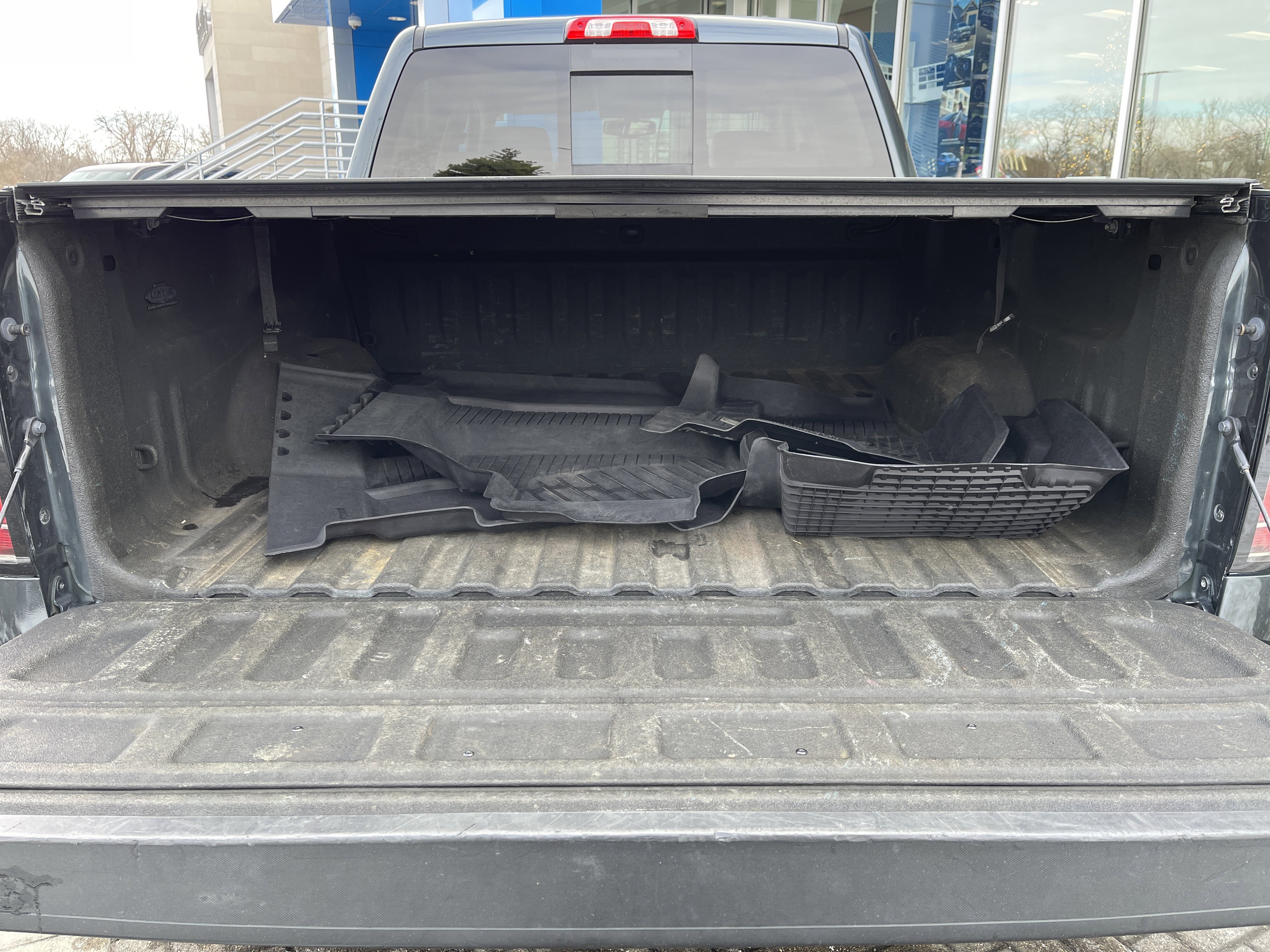 Used 2018 GMC Sierra 1500 SLT w/ SLT Premium Package image 41