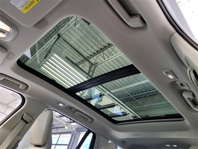 New 2026 Volvo XC90 B6 Ultra image 18