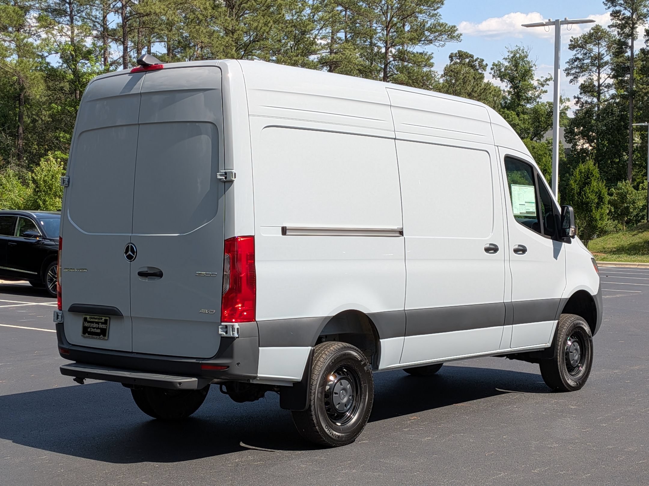 New 2025 Mercedes-Benz Sprinter 2500 image 10