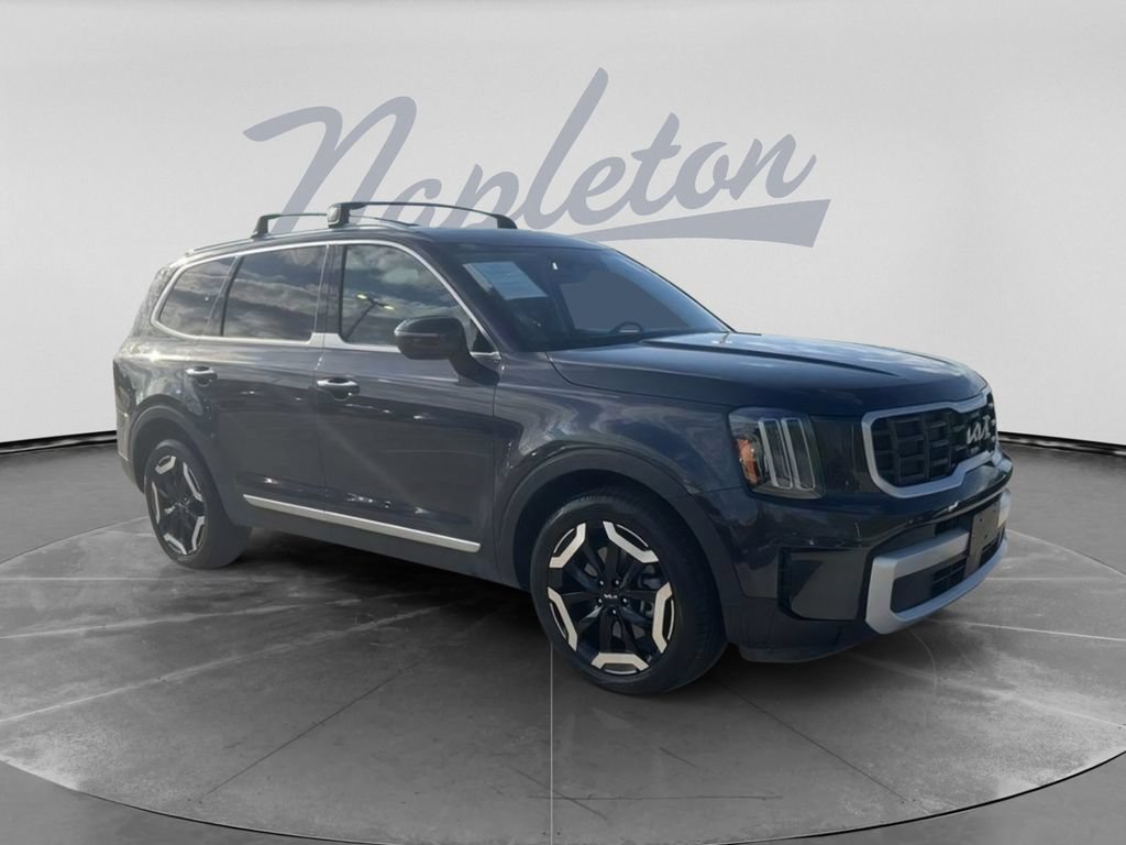 Used 2025 Kia Telluride S AWD/4WD image 1