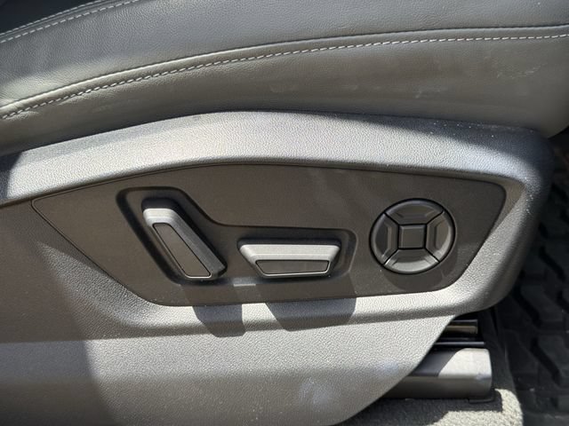 Used 2019 Audi Q8 Prestige AWD/4WD image 30